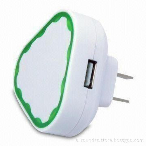 USB Cell Phone Travel Charger for Apple's iPhone 3, 4G with Output Voltage of 5/7V
